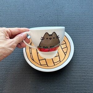 Pusheen Apple  Teacup and Saucer - Gray and Brown
